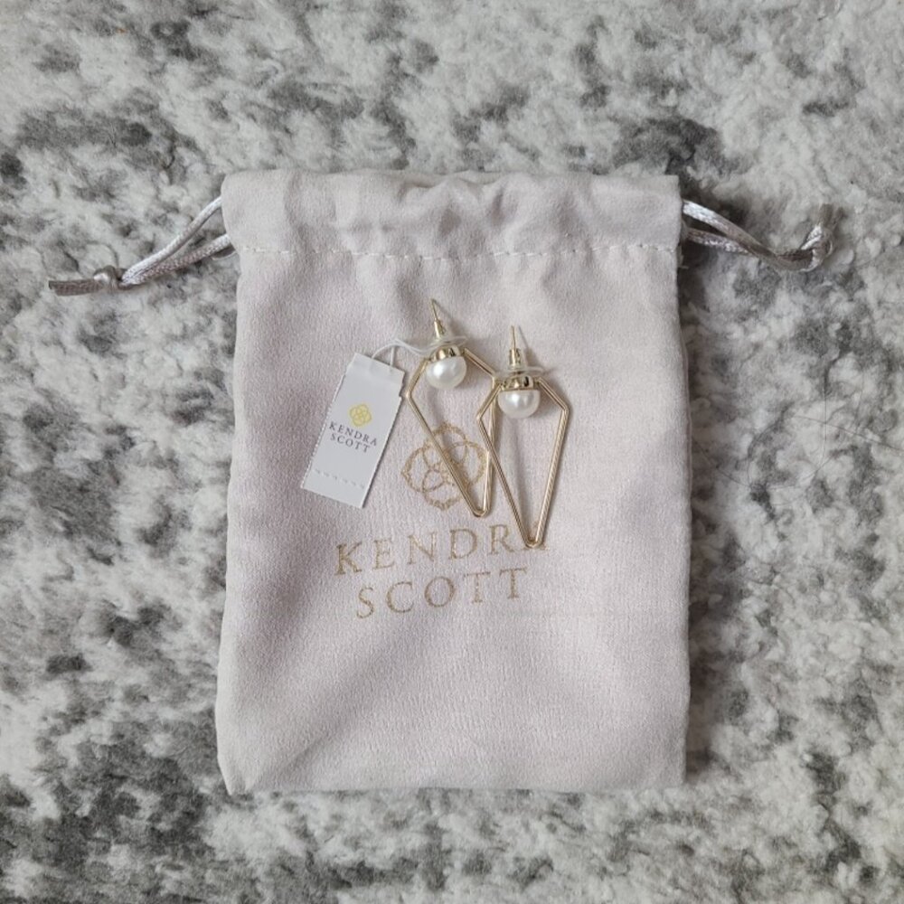 Kendra Scott earrings
